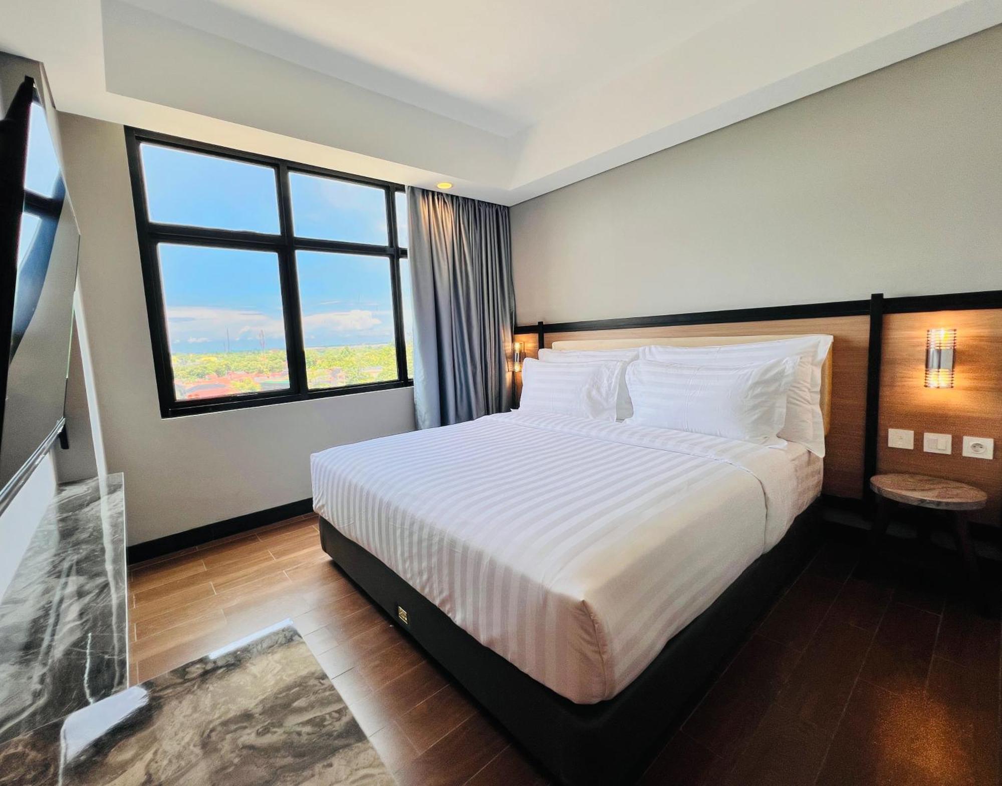 D'Primahotel Airport Sultan Hasanuddin Makassar Sudiang Exterior photo